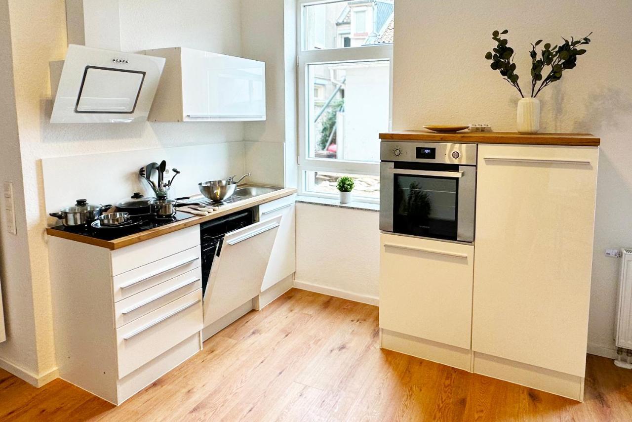 50Qm Apartment In Krefeld Zentral Gelegen Mit Hohen Decken - Beuys Apartments - Krefeld Esterno foto